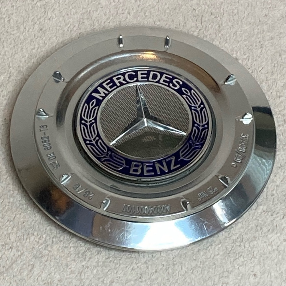 Vintage Mercedes Benz Hub Cap #A0004001100 Silver/Blue VTG Luxury Vehicle Tire